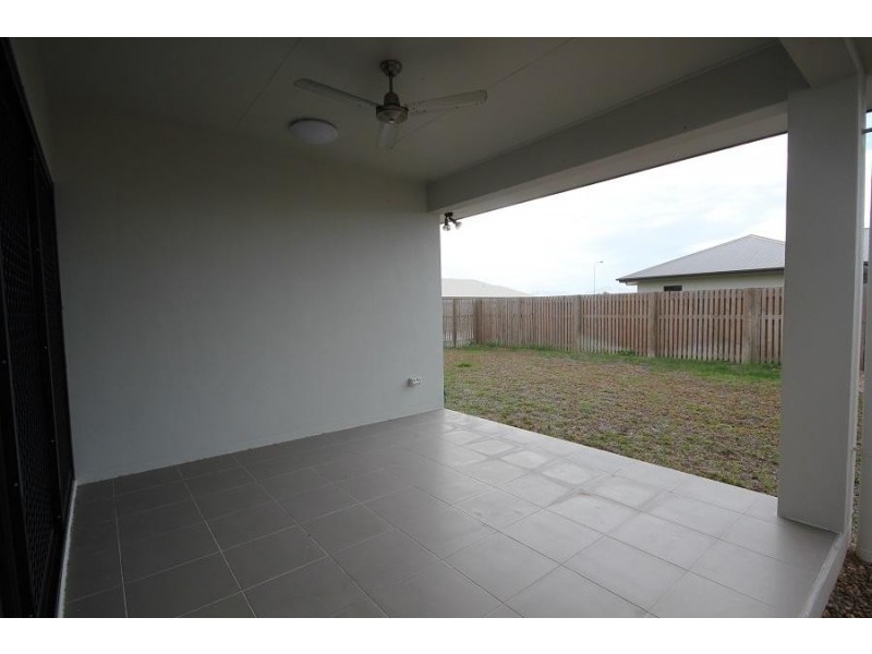 73 Sunhaven Boulevard, Burdell QLD 4818