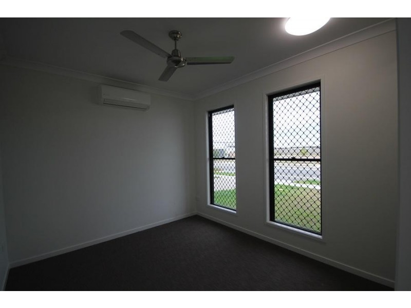 73 Sunhaven Boulevard, Burdell QLD 4818