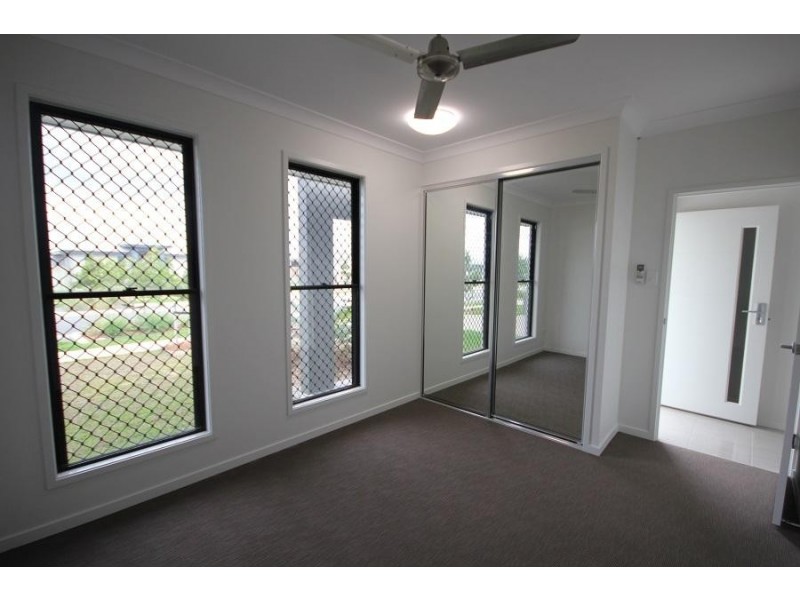 73 Sunhaven Boulevard, Burdell QLD 4818