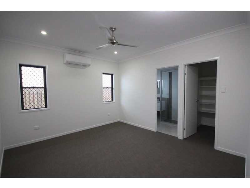 73 Sunhaven Boulevard, Burdell QLD 4818