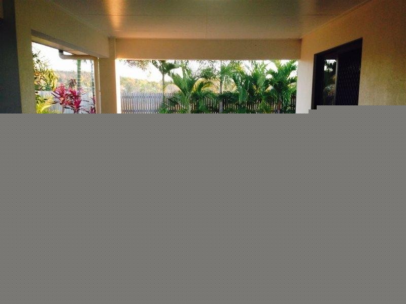 7 Littabella Place, Bushland Beach QLD 4818