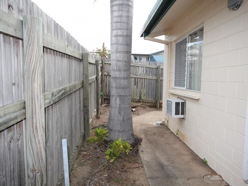 4/22 Roberts Street, Hermit Park QLD 4812