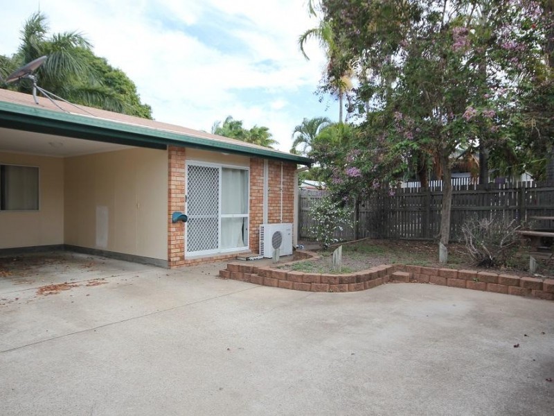 4/22 Roberts Street, Hermit Park QLD 4812