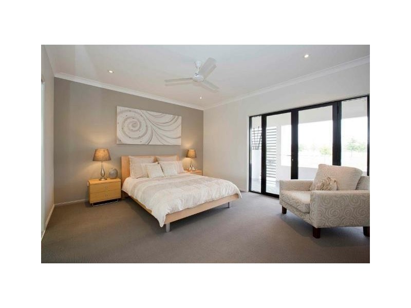 11 Cherington Boulevard, Shaw QLD 4818