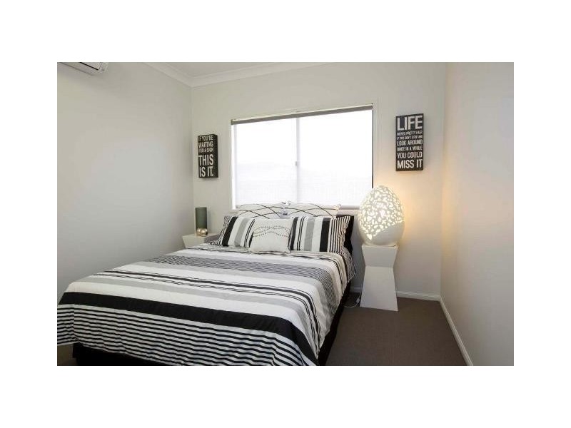 11 Cherington Boulevard, Shaw QLD 4818