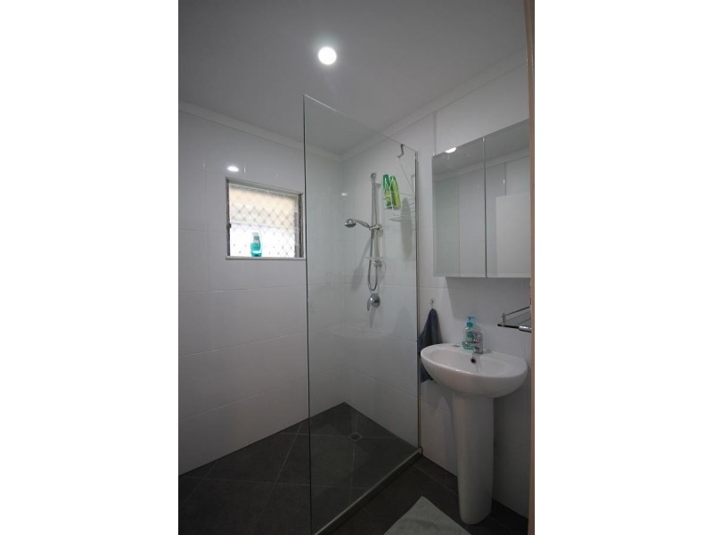 25 Buna Avenue, Mundingburra QLD 4812