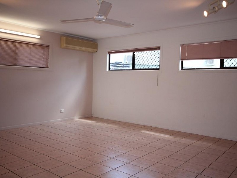 5 Bedarra Avenue, Kirwan QLD 4817