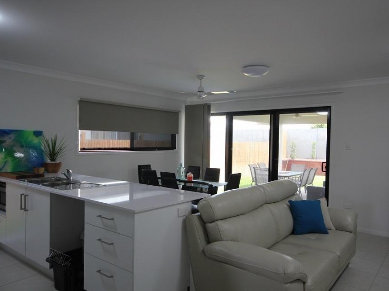 64 Gadsden Loop, Mount Louisa QLD 4814