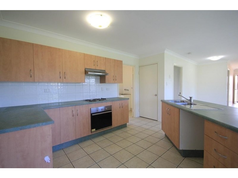 2  Cardno Court, Kelso QLD 4815