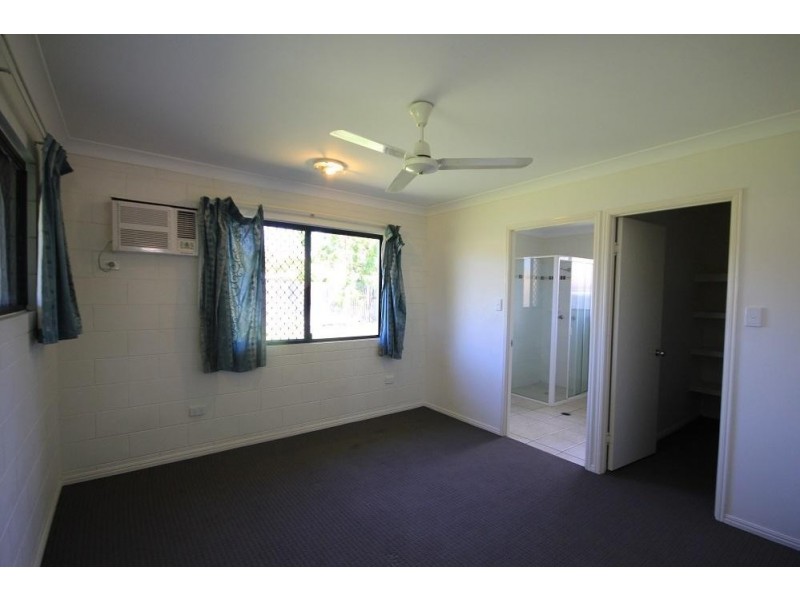2  Cardno Court, Kelso QLD 4815