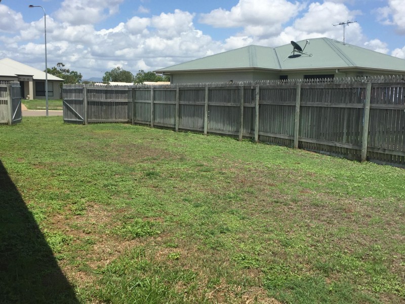 2  Cardno Court, Kelso QLD 4815