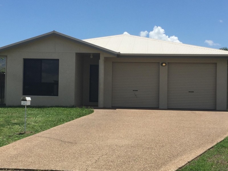 2  Cardno Court, Kelso QLD 4815