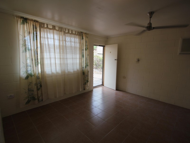 3/11  Maroong Street, Currajong QLD 4812