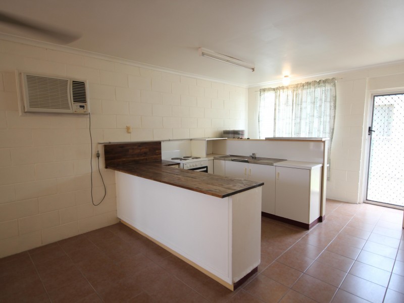 3/11  Maroong Street, Currajong QLD 4812