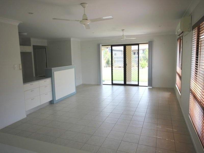 13 Farnham Court, Kirwan QLD 4817