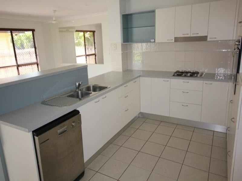 13 Farnham Court, Kirwan QLD 4817