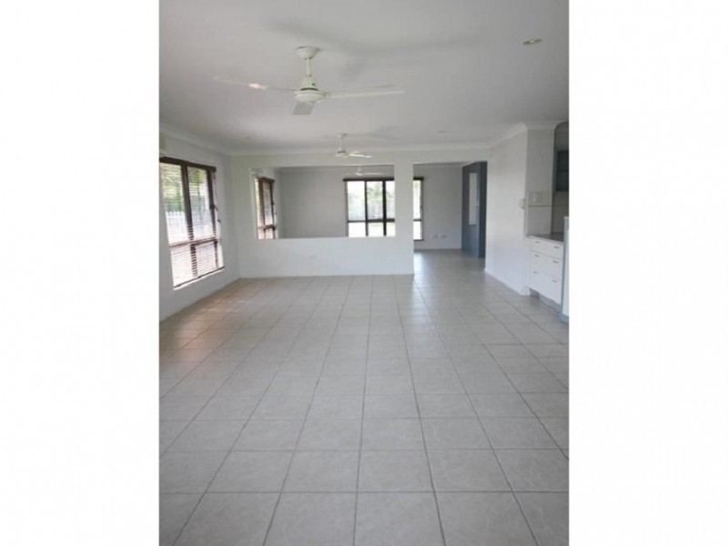 13 Farnham Court, Kirwan QLD 4817