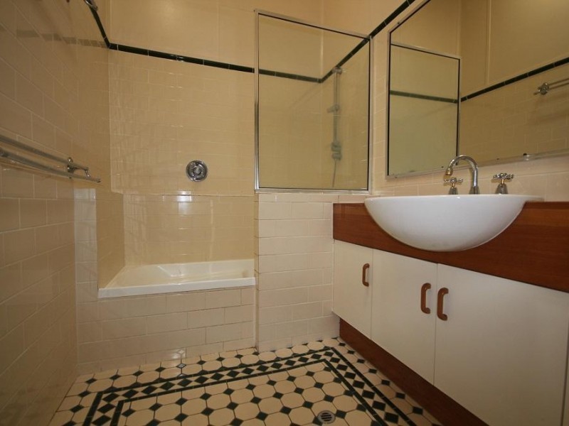 44 Gladstone Street, Pimlico QLD 4812