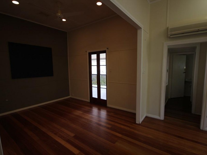 44 Gladstone Street, Pimlico QLD 4812