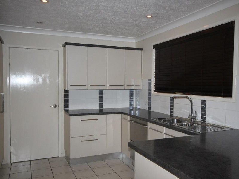 69  Hinchinbrook Drive, Kirwan QLD 4817