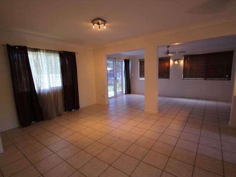 17  Gardiner Court, Kelso QLD 4815