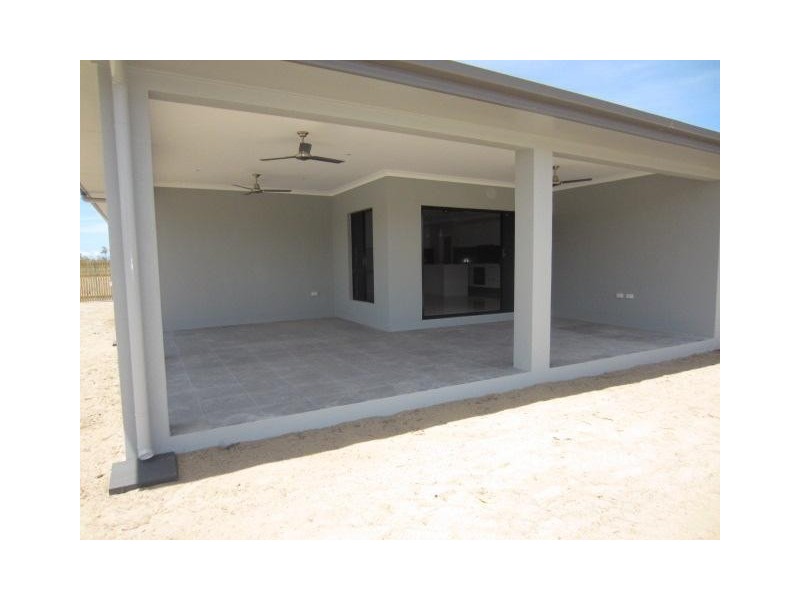 21 Eden Park Drive, Jensen QLD 4818