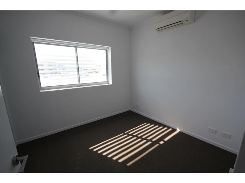 607/2 Dibbs Street, South Townsville QLD 4810