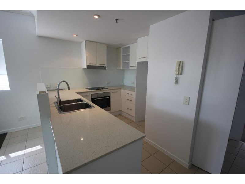 607/2 Dibbs Street, South Townsville QLD 4810