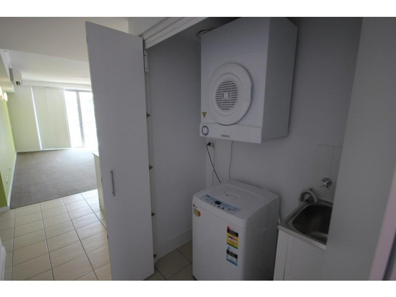 607/2 Dibbs Street, South Townsville QLD 4810