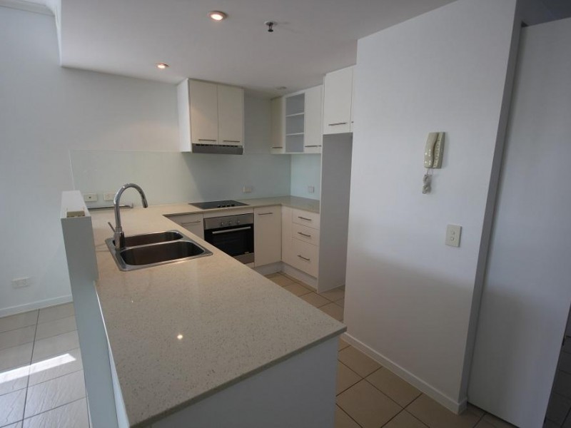 607/2 Dibbs Street, South Townsville QLD 4810