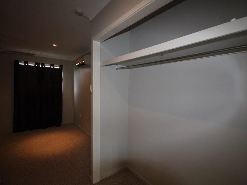 2/5 Granville Street, Pimlico QLD 4812