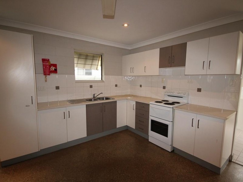 2/5 Granville Street, Pimlico QLD 4812