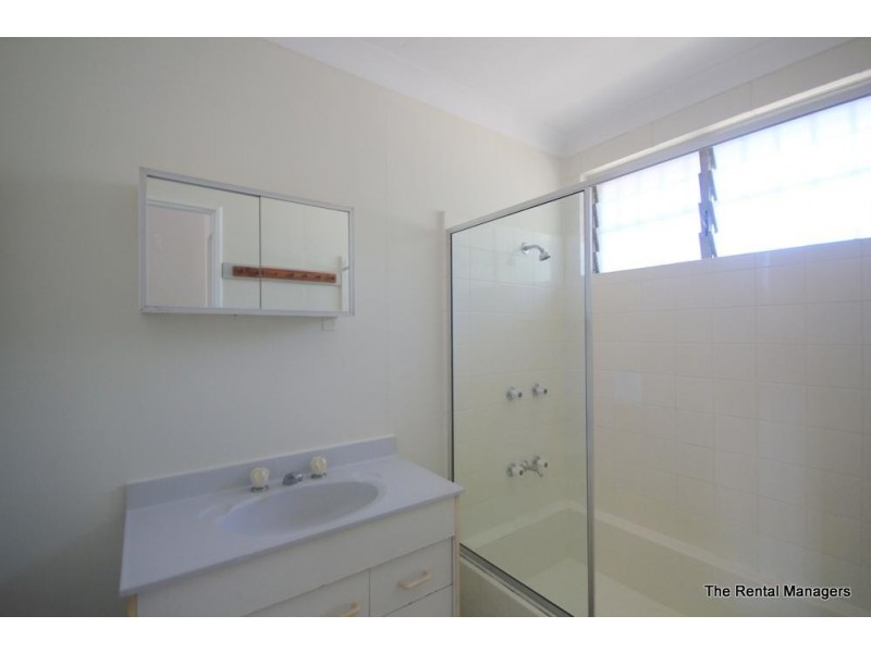 2/7 Banora Court, Mount Louisa QLD 4814