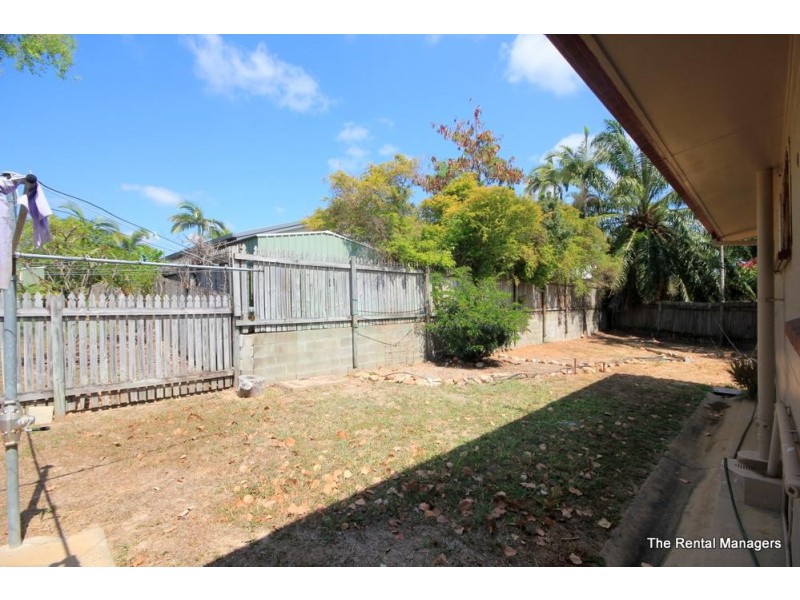 2/7 Banora Court, Mount Louisa QLD 4814