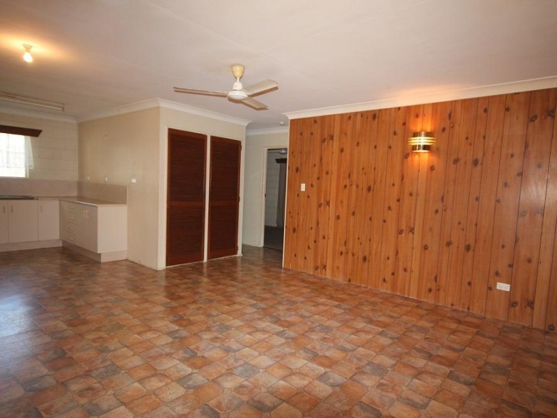 2/7 Banora Court, Mount Louisa QLD 4814