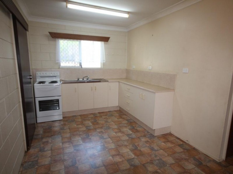 2/7 Banora Court, Mount Louisa QLD 4814