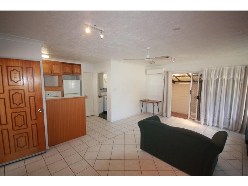 1/39 Sycamore Street, Pimlico QLD 4812