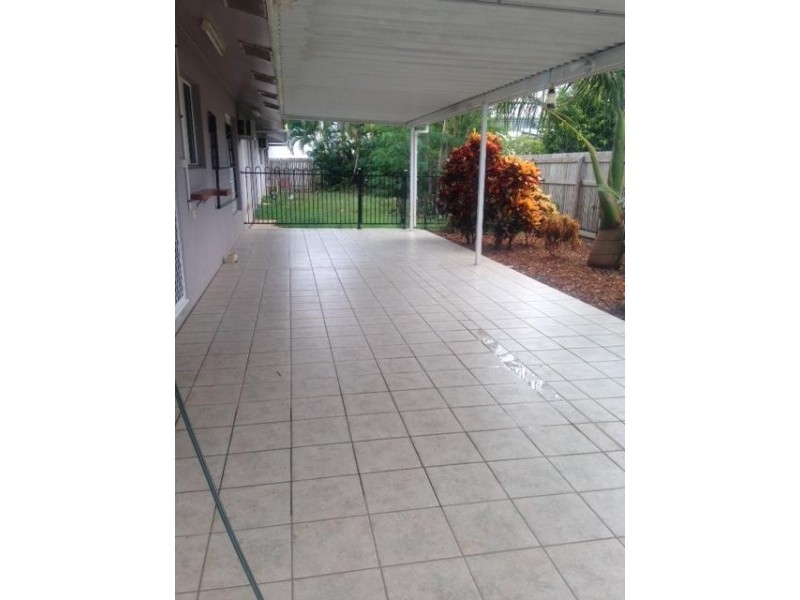 1/39  Ford Street, Hermit Park QLD 4812