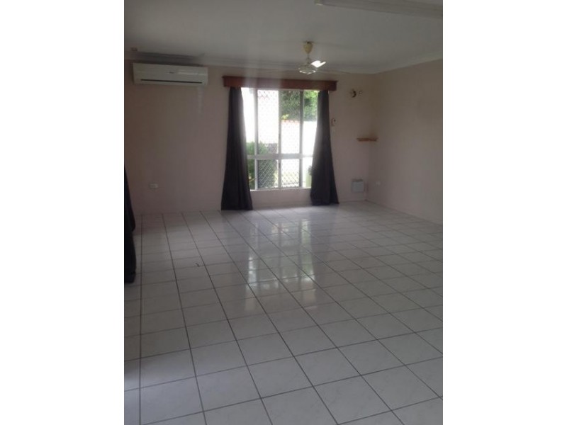 1/39  Ford Street, Hermit Park QLD 4812