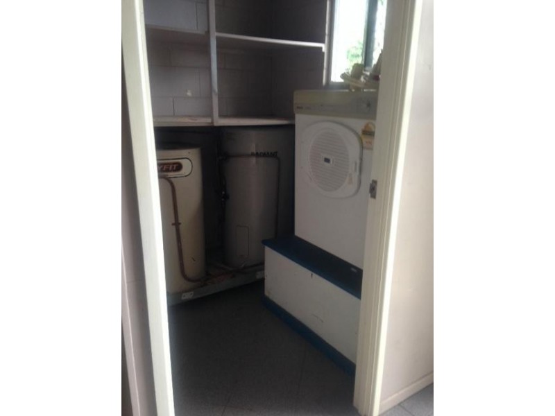 1/39  Ford Street, Hermit Park QLD 4812