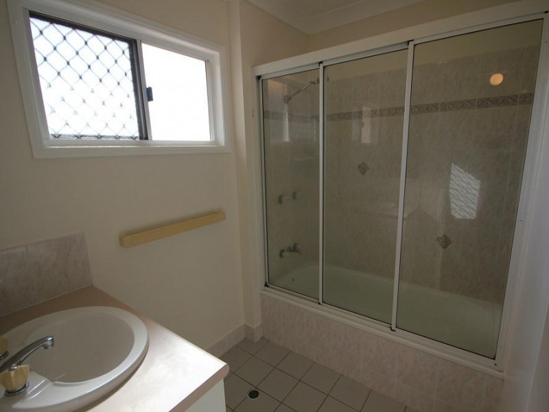 3/10 Vivian Street, Pimlico QLD 4812