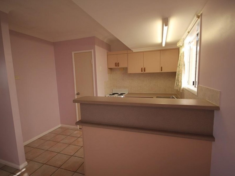 3/10 Vivian Street, Pimlico QLD 4812