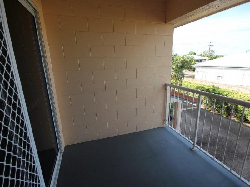 3/10 Vivian Street, Pimlico QLD 4812