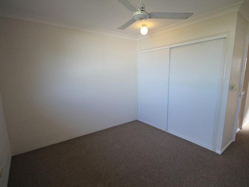 3/10 Vivian Street, Pimlico QLD 4812