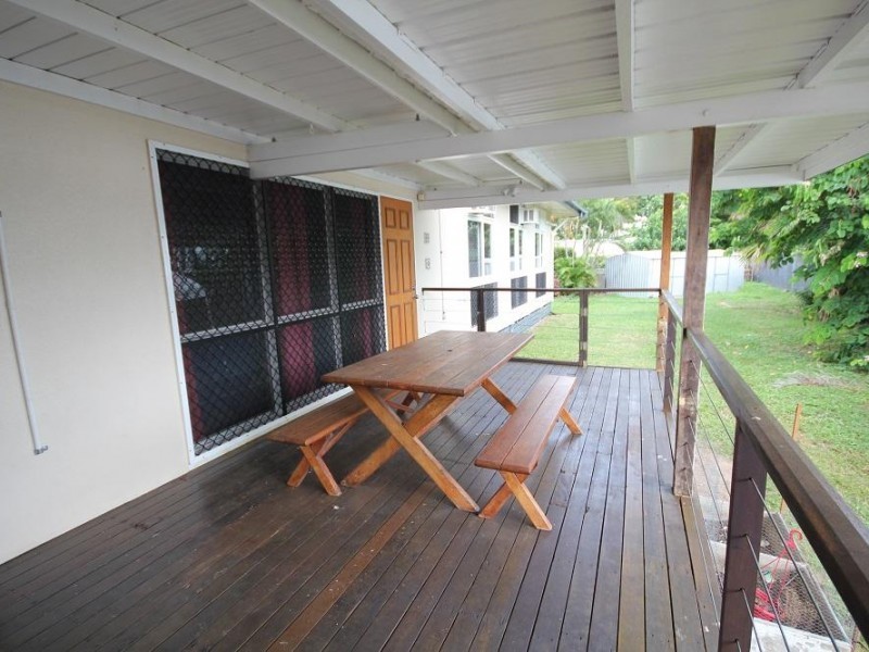12 Lindeman Avenue, Cranbrook QLD 4814