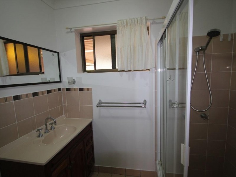 65 Wellesley Dr, Kirwan QLD 4817