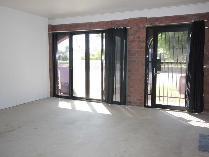 65 Wellesley Dr, Kirwan QLD 4817