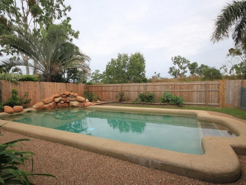 15 Margaret Ellen Drive, Kelso QLD 4815