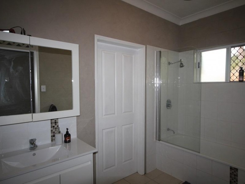 15 Margaret Ellen Drive, Kelso QLD 4815