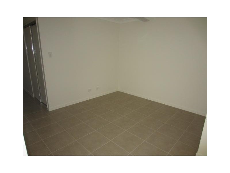 1/20A Hollanders Crescent, Kelso QLD 4815